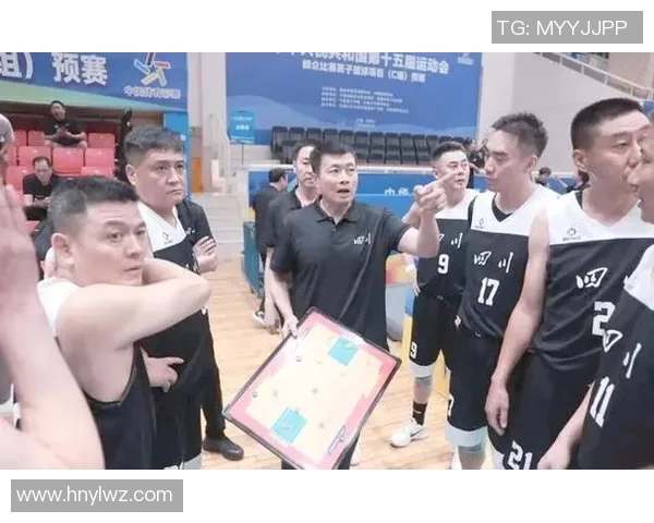 成都篮球队选拔赛精彩点评团队配合与战术执行的完美结合